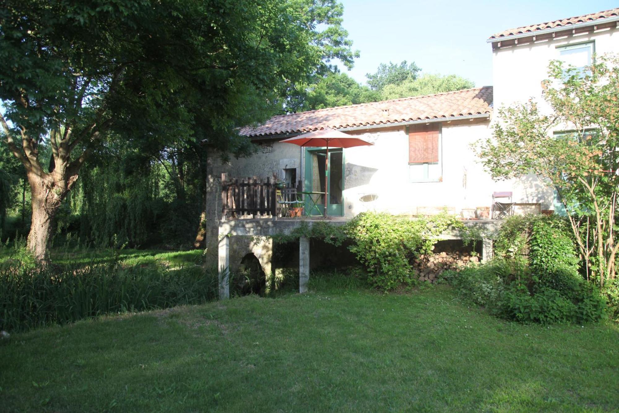 Apartamento Ancien Moulin A Eau Sur La Seugne Mosnac  Exterior foto
